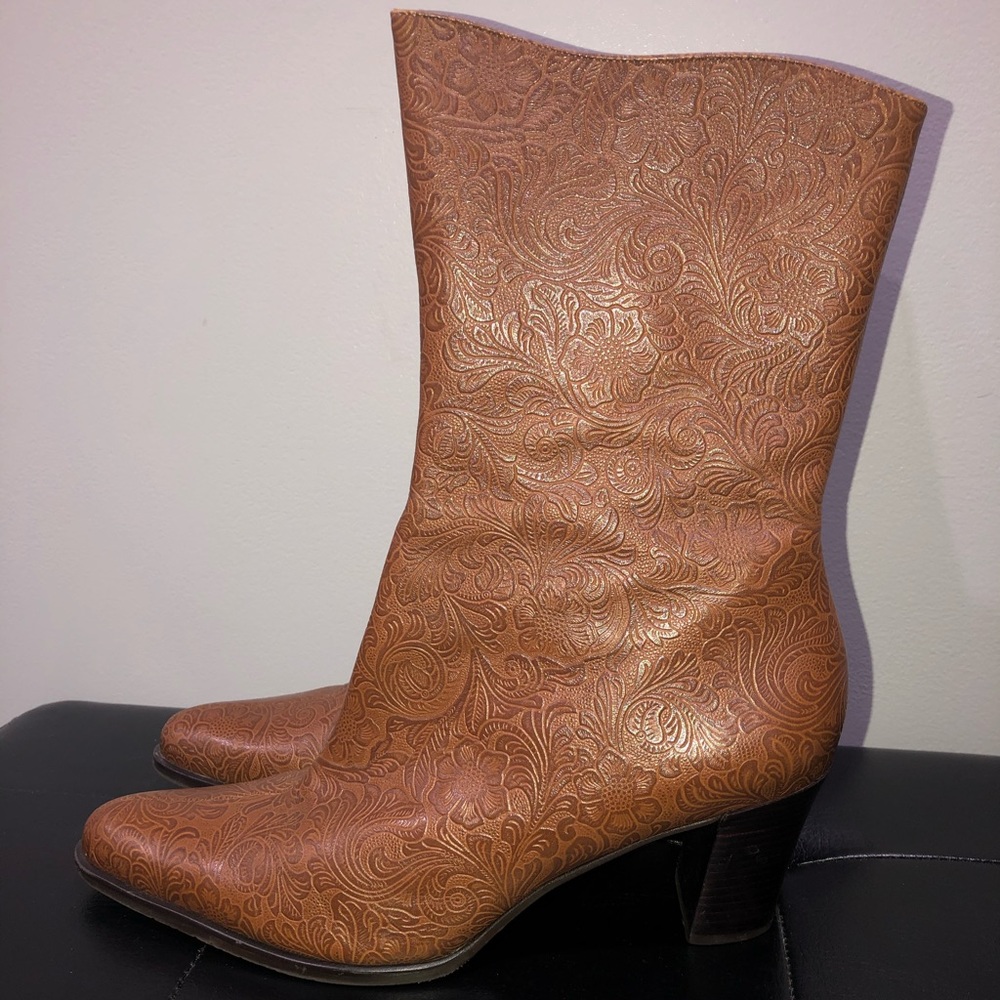 Brown Embroidered Boots